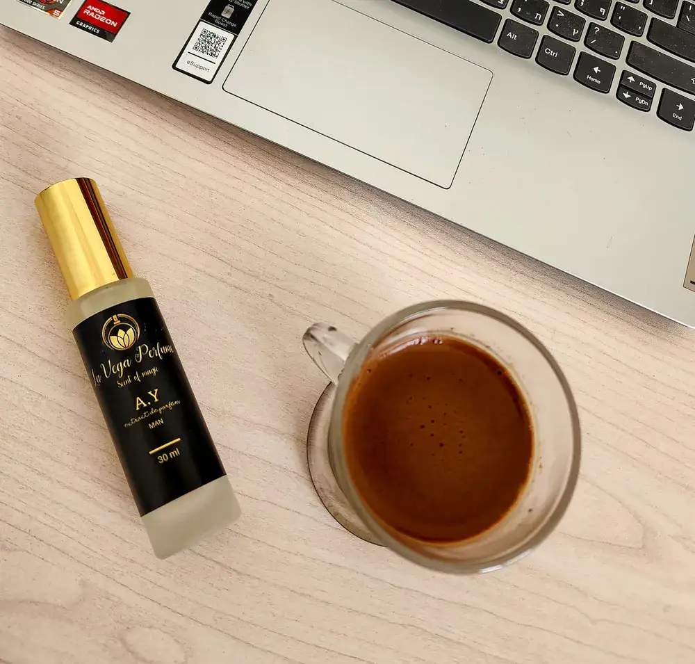 בושם שמן לגבר בהשראת אמבר קרומבי